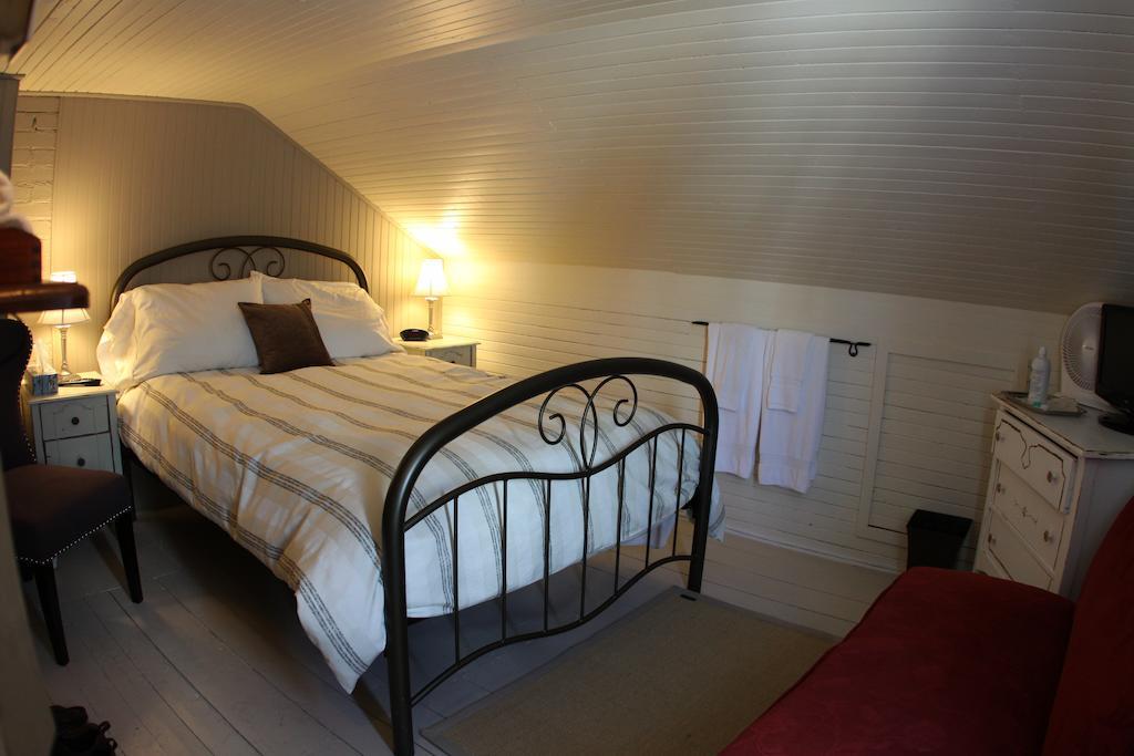 La Grange Aux Hiboux Gite Et Restaurant B&B 그랜드바이 객실 사진